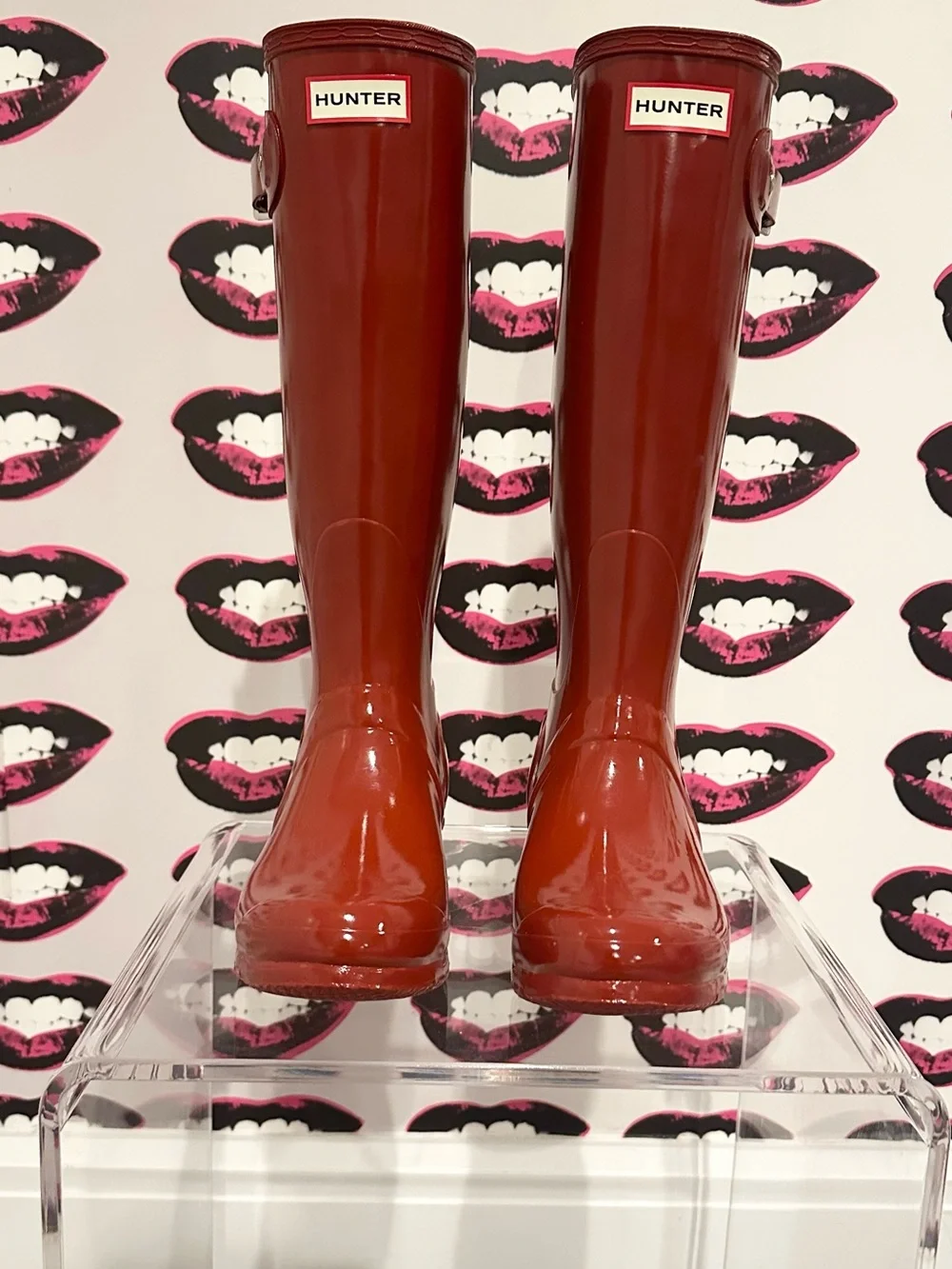Hunter Women's Gloss Red Tall Rain Boots size 7/EU 38 Brand new/no box